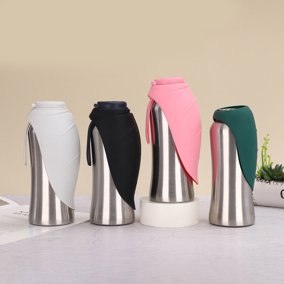 Portable leak-proof pet travel water bottle for dogs and cats - PetVIPco